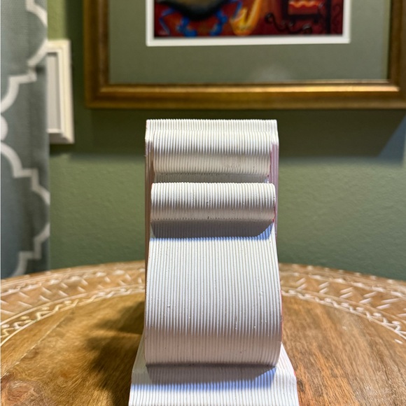 Set of Solid Wood Pink and White Bookends - Picture 12 of 17